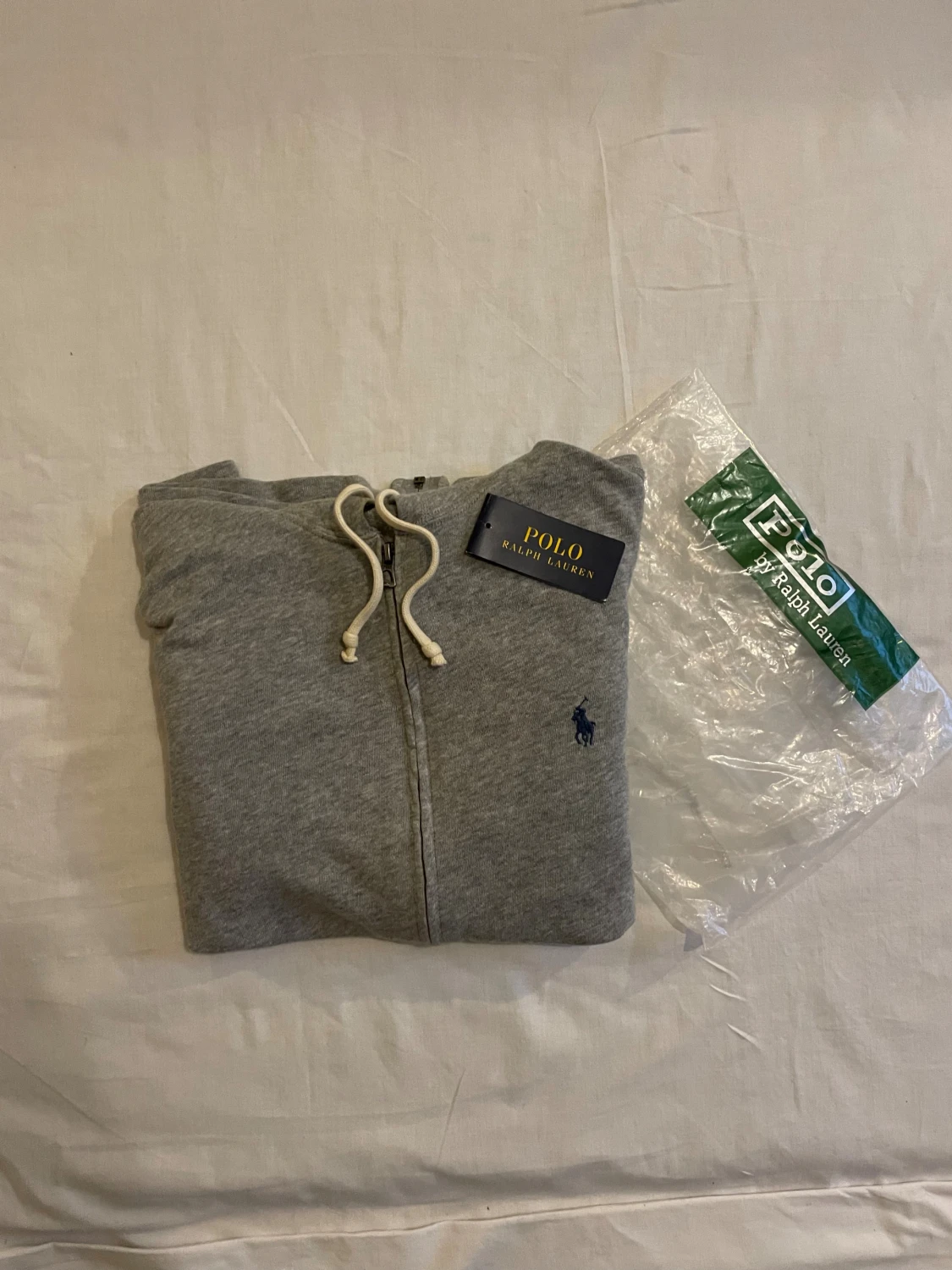 Grå hoodie från Polo Ralph Lauren