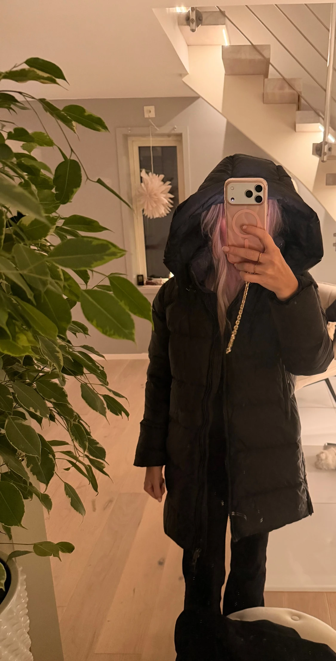 Svart dunjacka från Cedrico med huva - 4