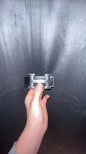 Herpés bälte  - 10/10, riktigt bra skick. Skriv för mer funderingar!