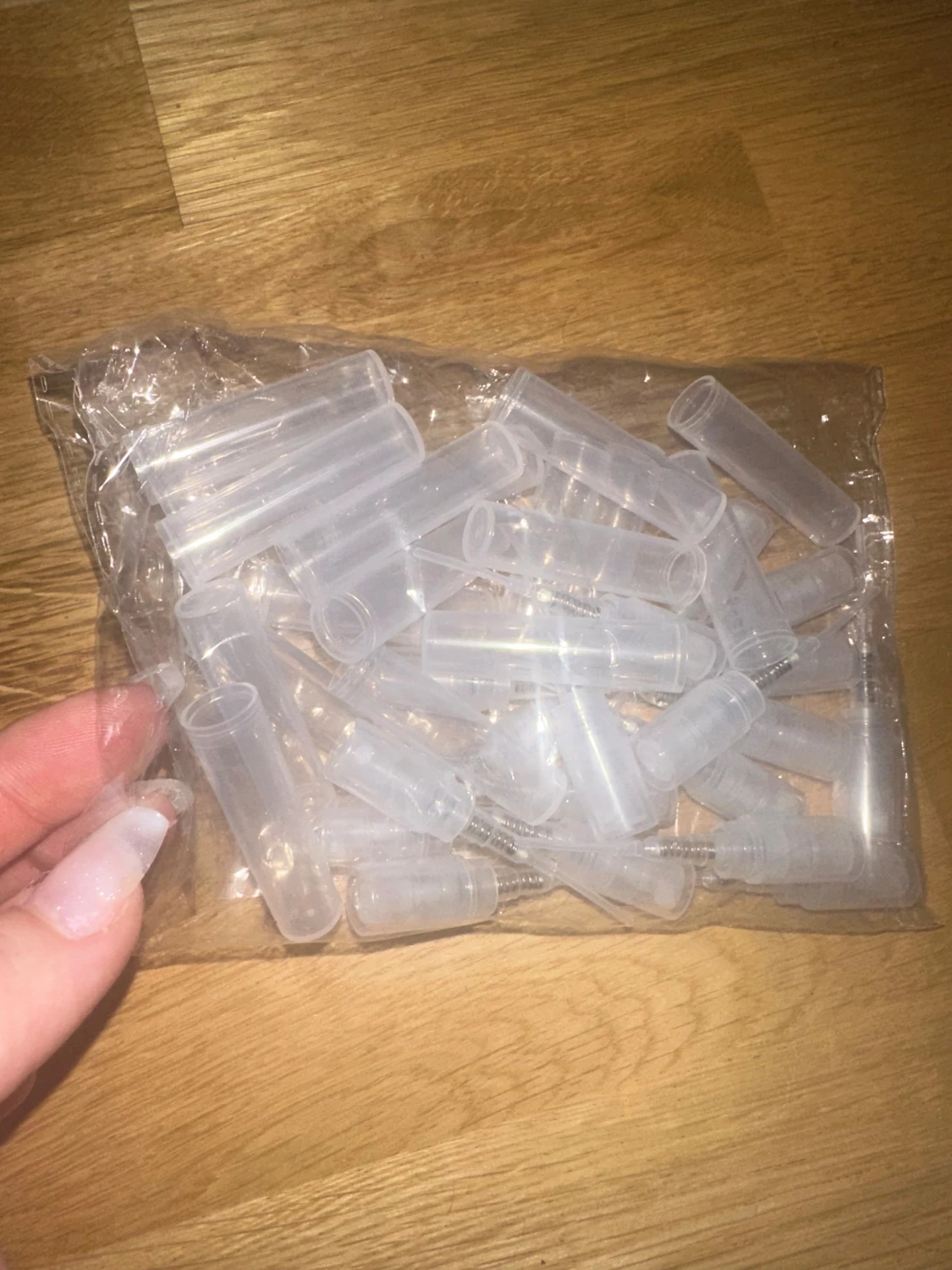 Genomskinliga tomma parfymflaskor  - 1