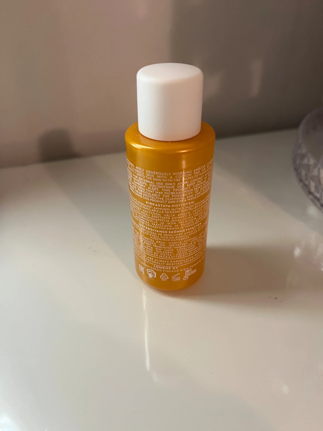 Lumene Valo Glow Beauty Lotion - 1