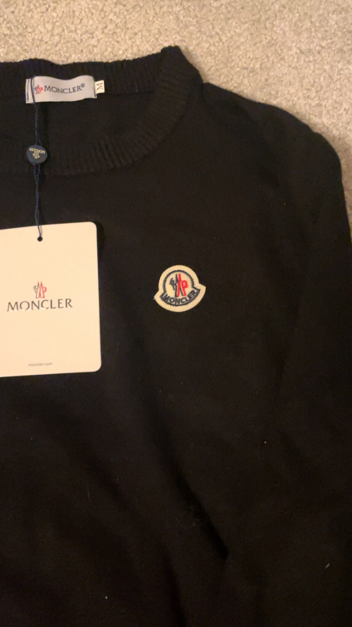 Svart stickad tröja från Moncler - 1