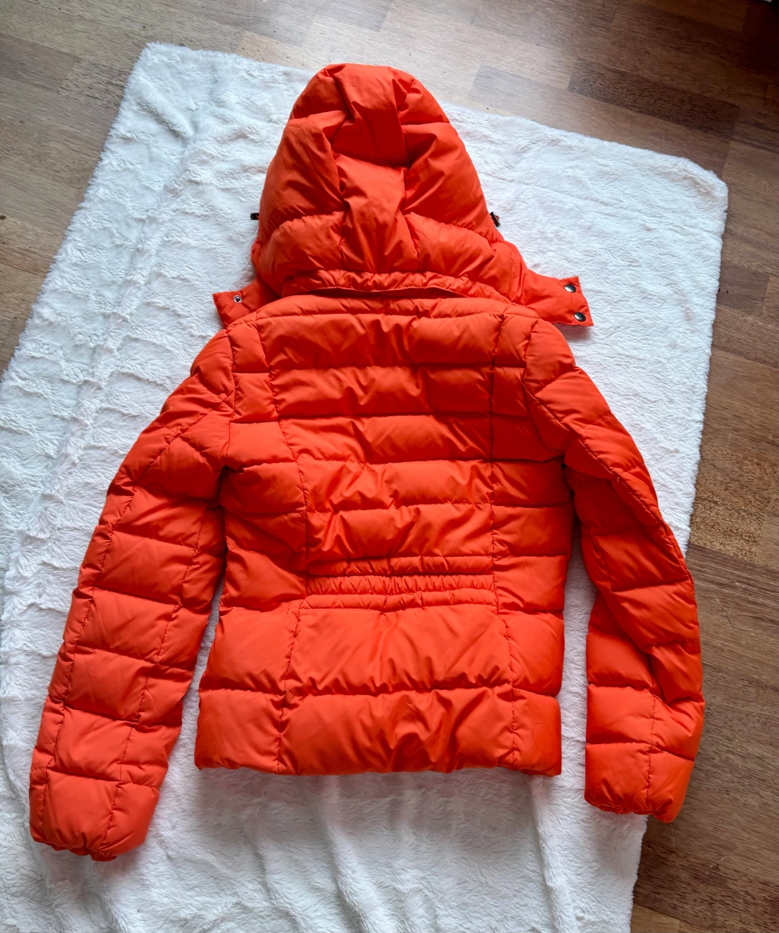 Orange pufferjacka från GANT - 1