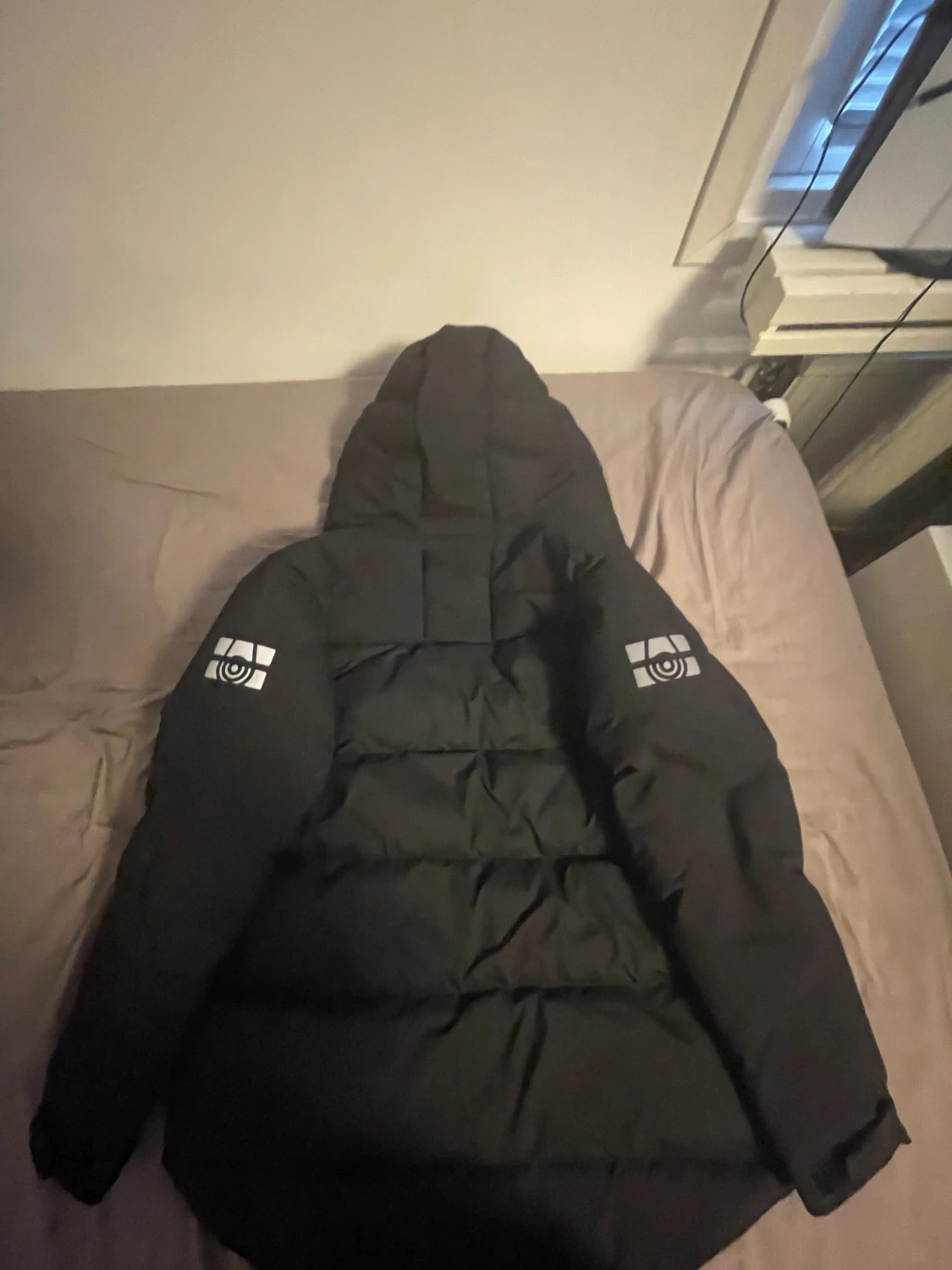 Svart dunjacka Sail Racing - 4