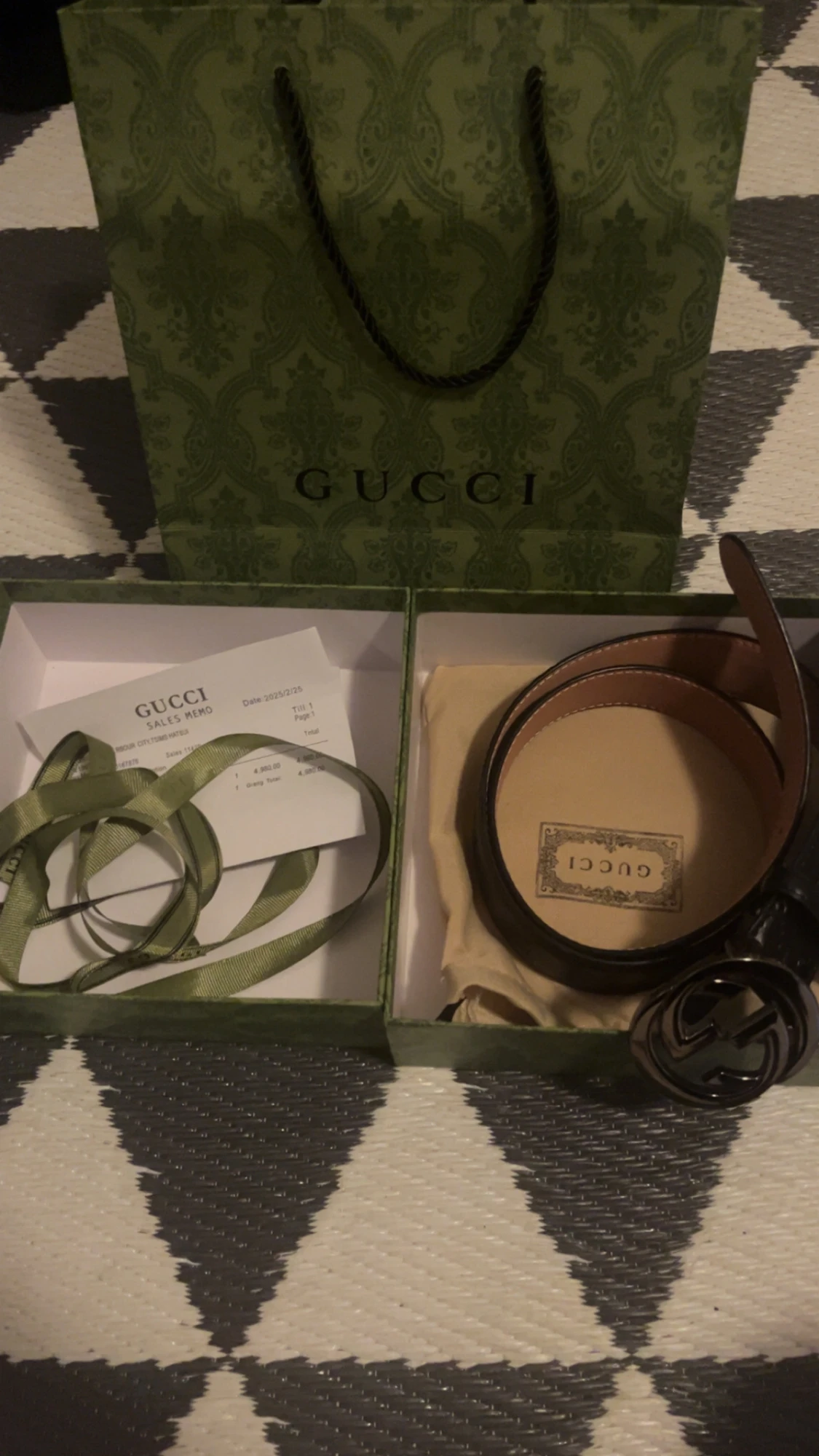 Svart skärp från Gucci med GG-spänne - 1