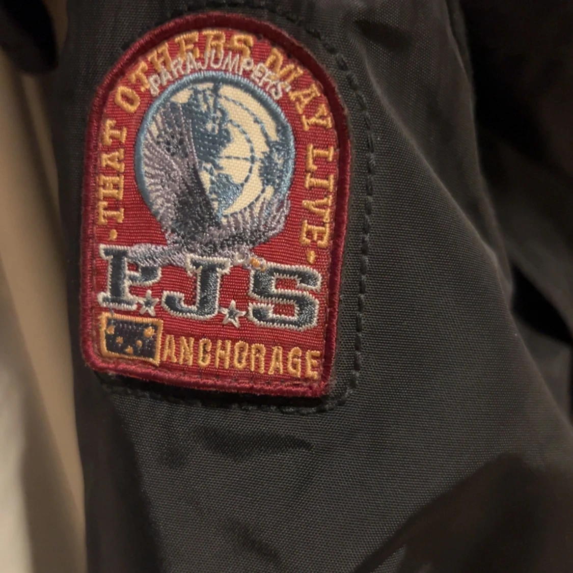  Parajumper Doris  - 2