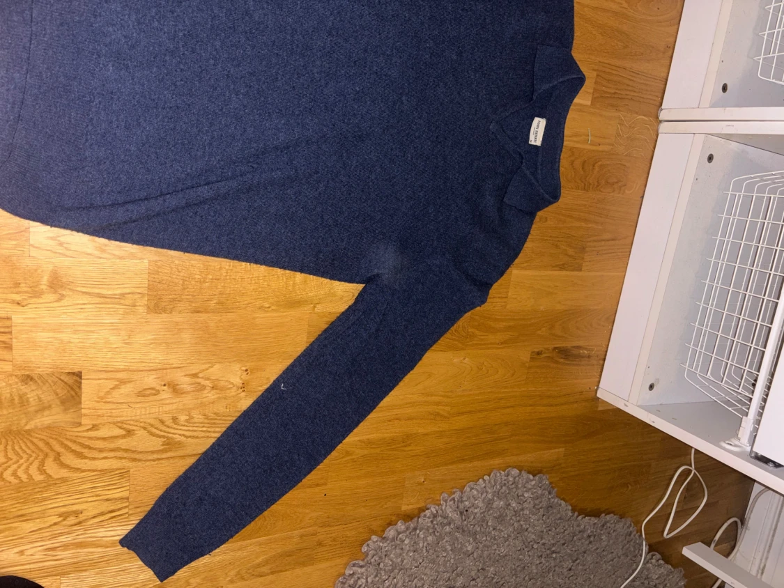 Blå stickad polotröja John Henric - 3