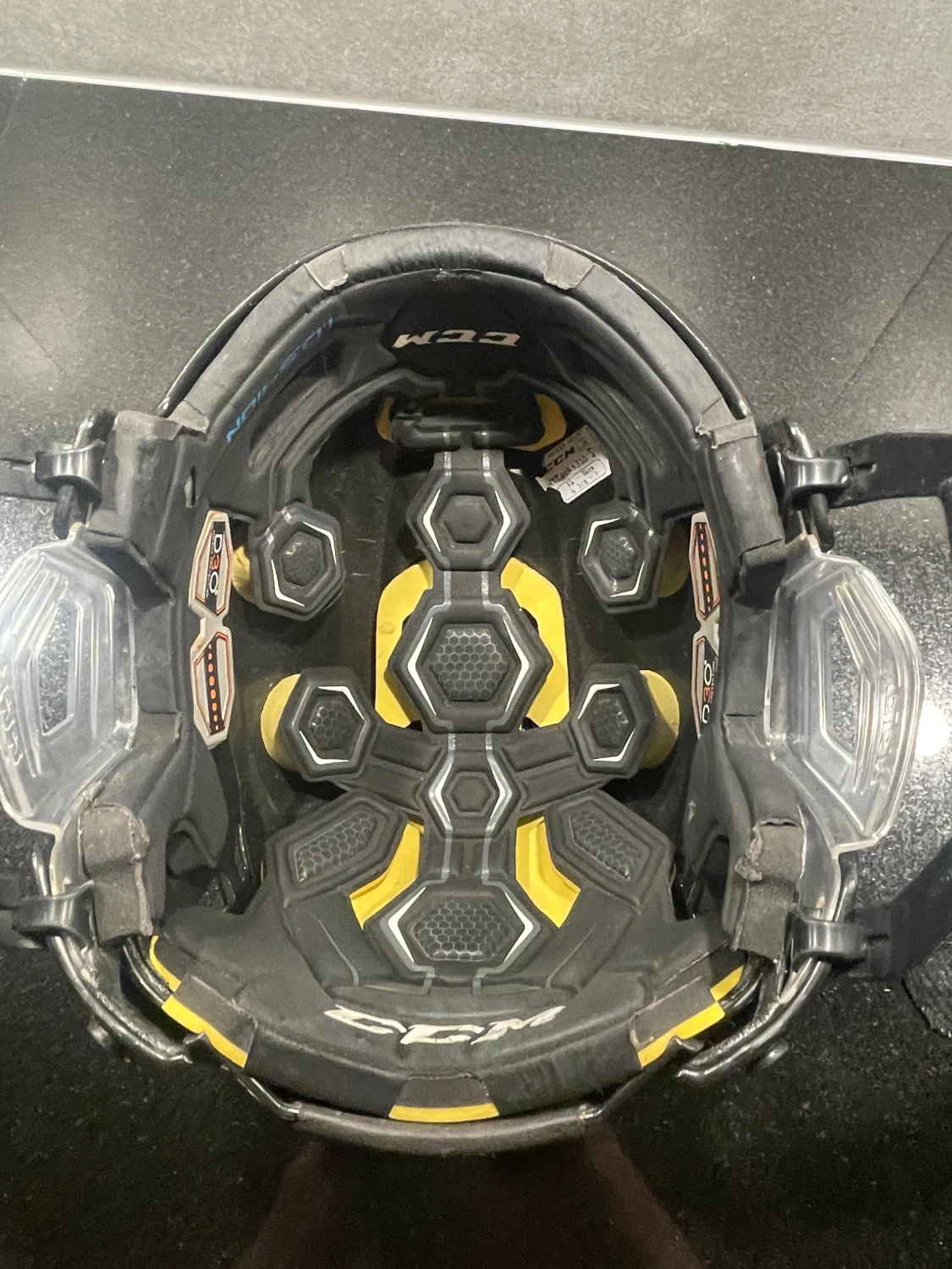 Svart hockeyhjälm CCM Tacks 310 - 4