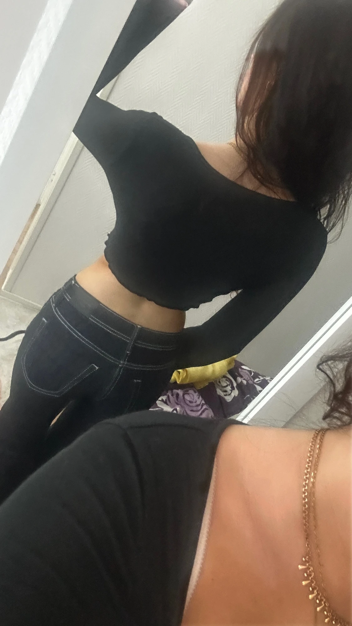 Svart croppad långärmad topp - 1