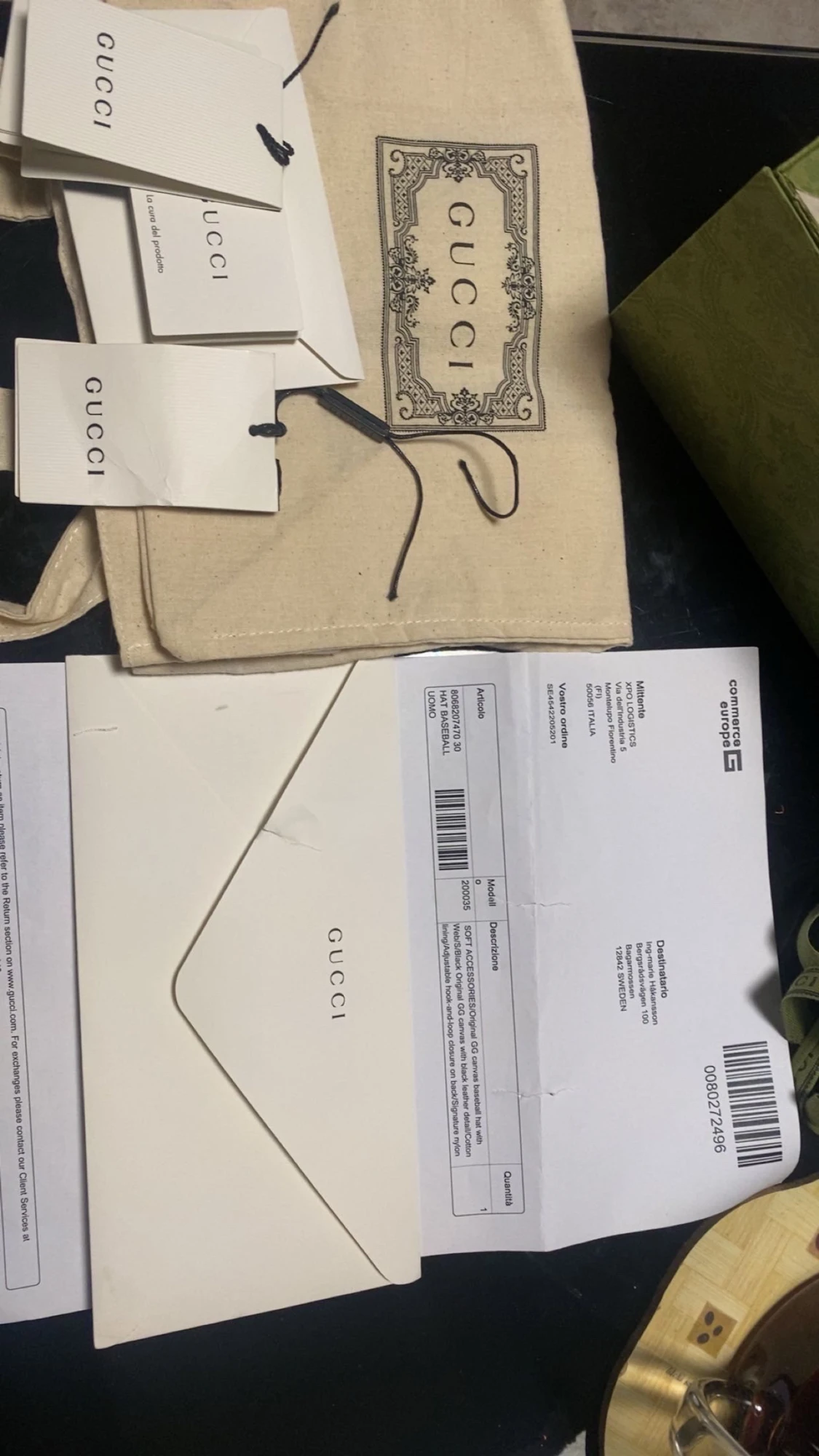 Svart Gucci keps med GG-mönster