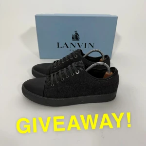 Lanvin - 🔥Giv3away🔥 på dessa feta Lanvins! Såhär deltar du i utlottningen: 1️⃣ Följ oss på Plick 2️⃣ Gilla annonsen 🙌 Extra chans att vinna om du delar med en polare! Vinnare dras 19/12. Lycka till! 😍✅️