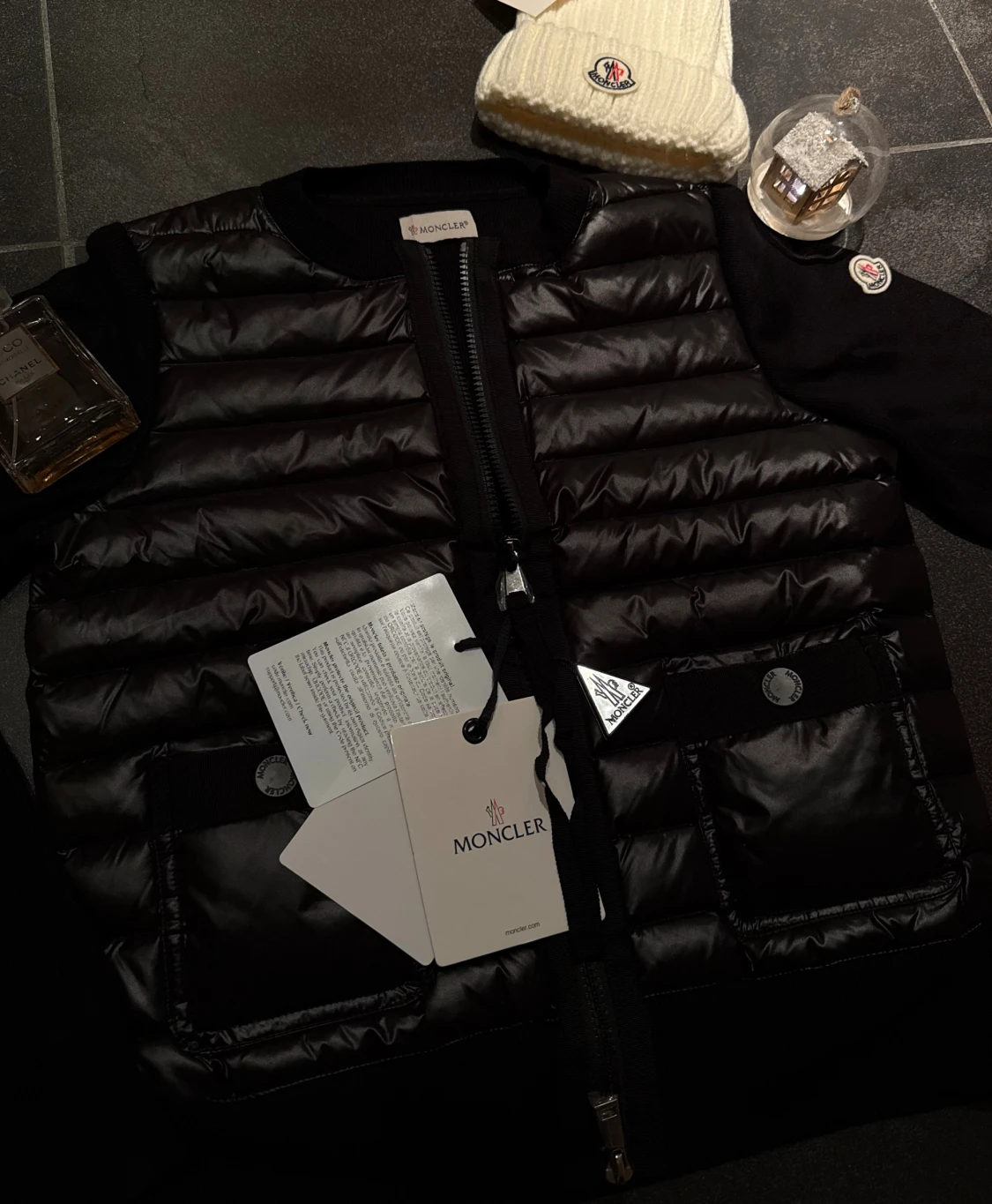 Svart cardigan från Moncler