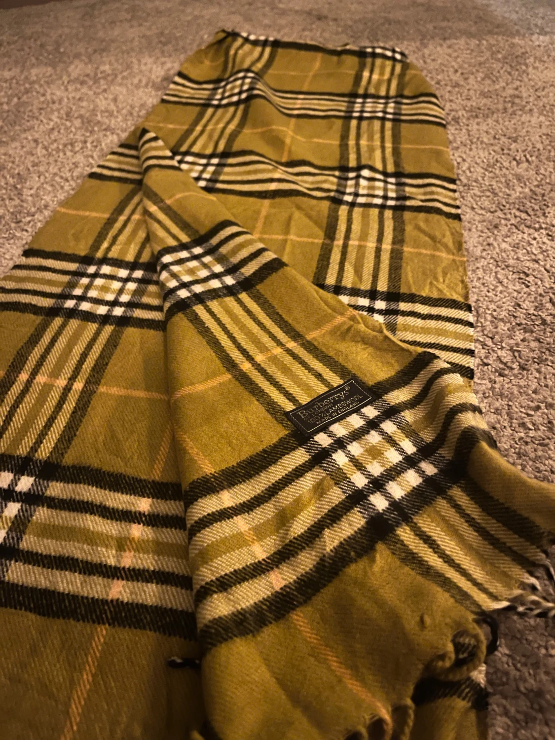 Rutig gul halsduk från Burberrys - 1