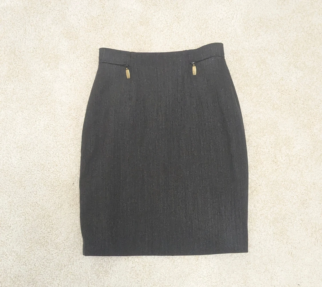 Mörkgrå pennkjol med dragkedjor