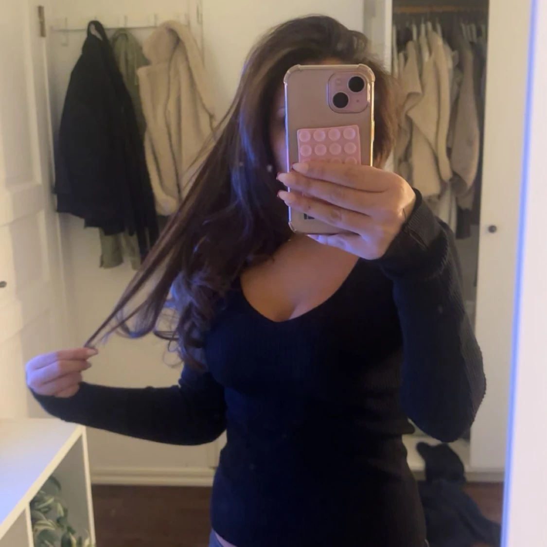 Svart ribbad v-ringad tröja Amisu - 3