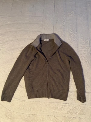 Gran Sasso - Cardigan från Gran Sasso, bra skick utöver ett litet ”hål” se sista bilden