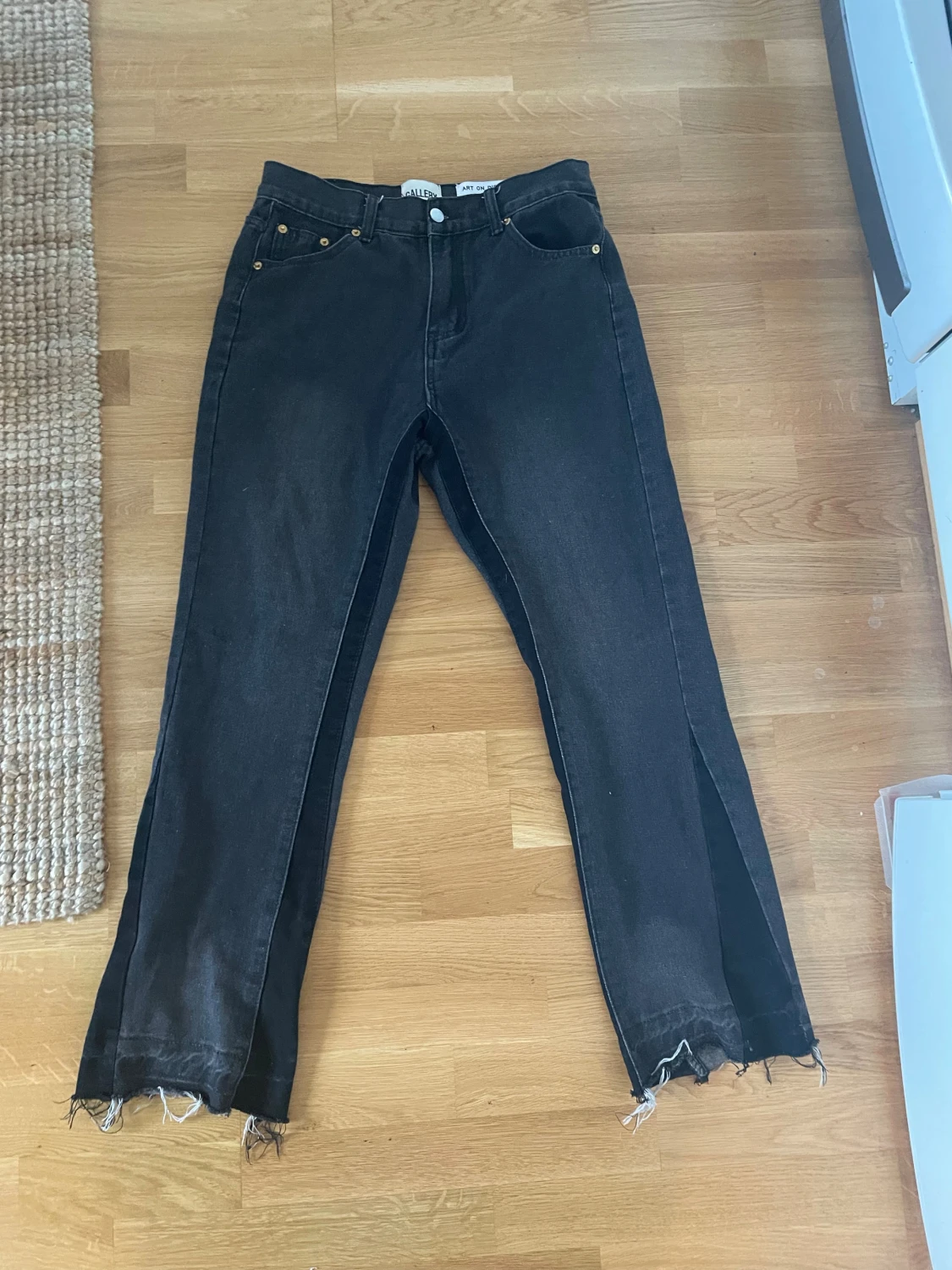 Svarta jeans från Gallery Dept