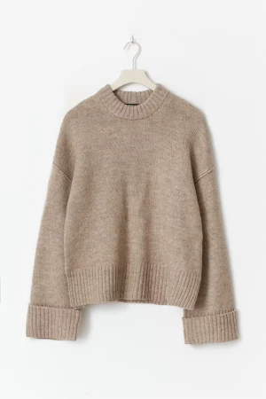 Folded sleeve knitted sweater - Från Gina tricot 🩷