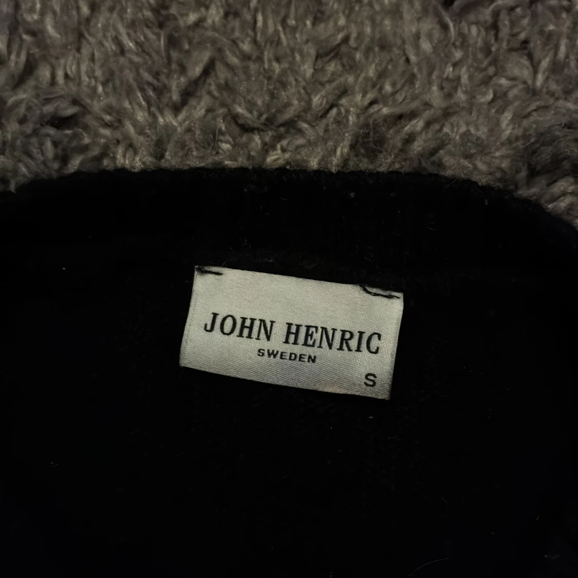 Svart stickad tröja John Henric S - 1