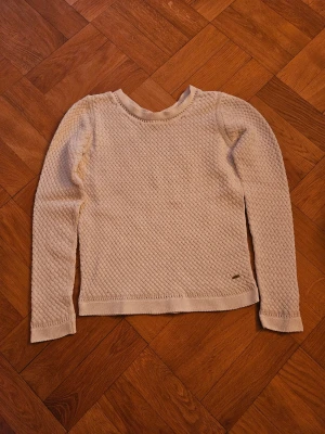 Tröja - Så fin och stilren tröja från Hampton Republic, strl S, hör av dig vid frågor 😊