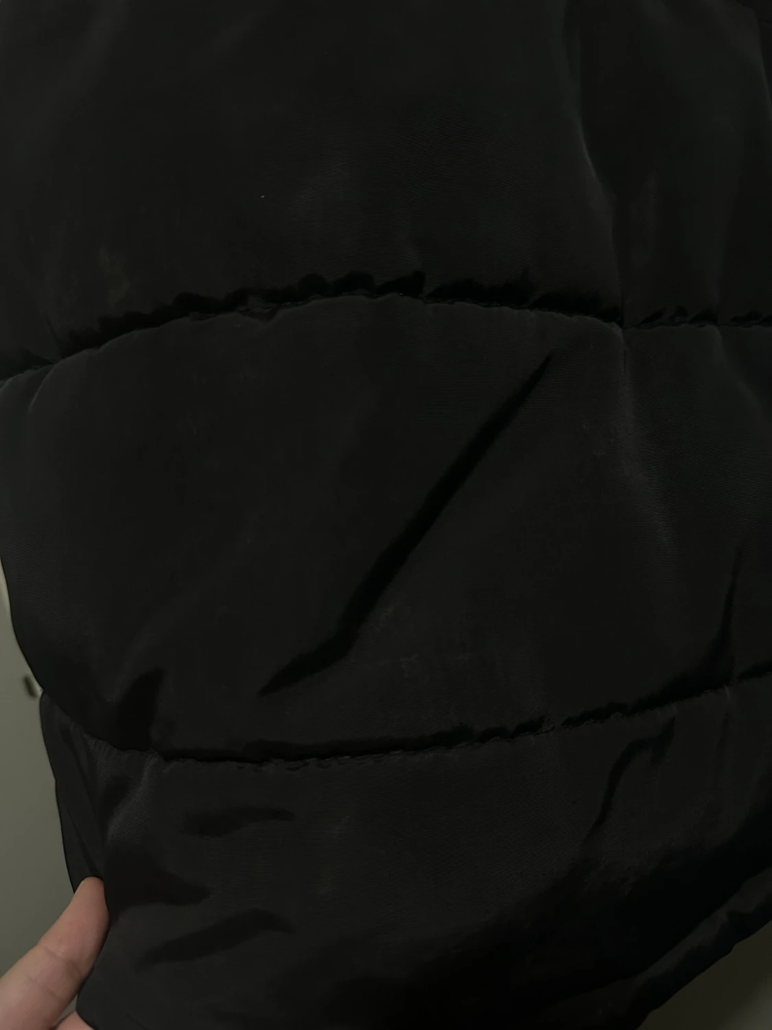 Svart lång väst med huva - 1