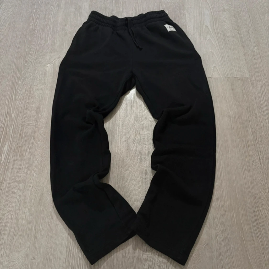 Svarta mjukisbyxor Andy by Frank Dandy