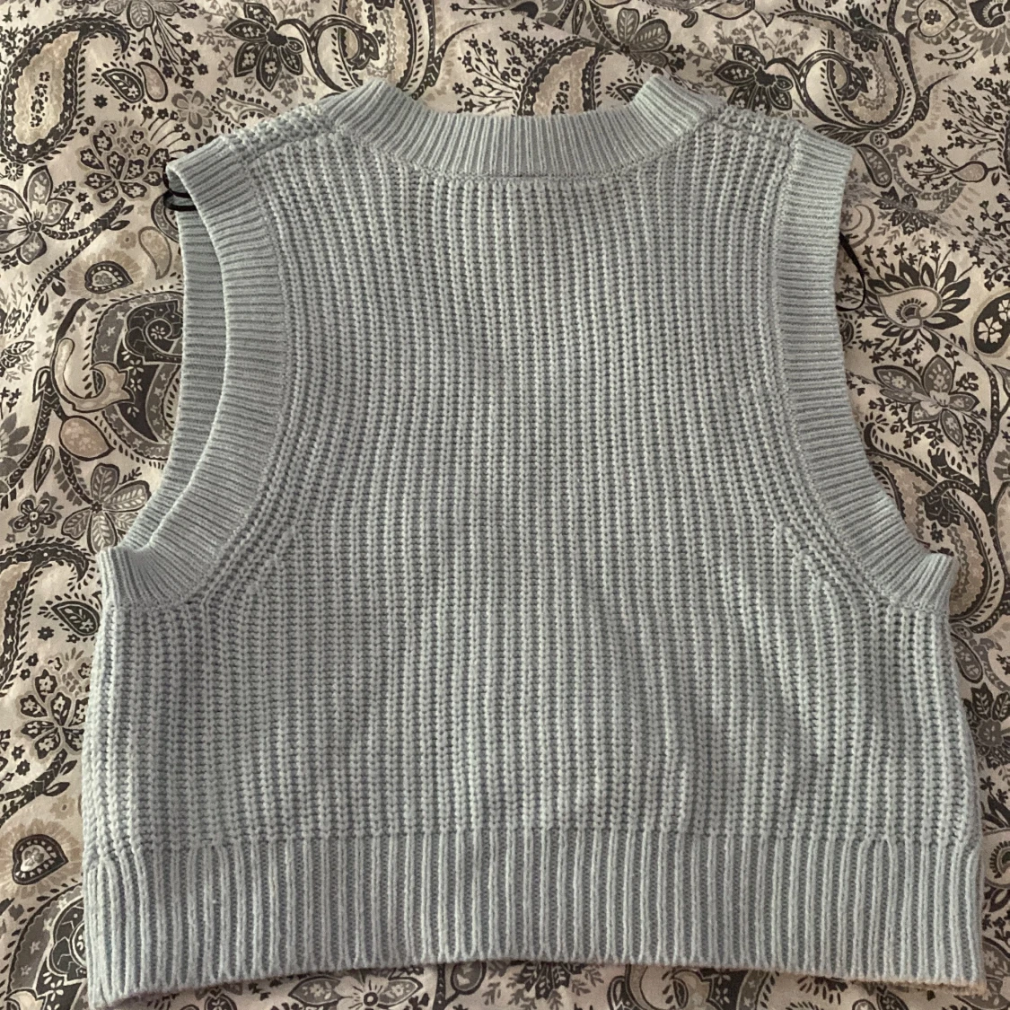 Ljusblå stickad väst från H&M - 2