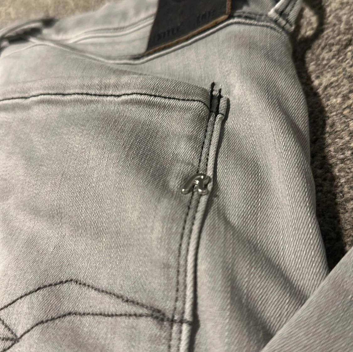 Replay Anbass ljusgrå jeans, stl 32 - 2