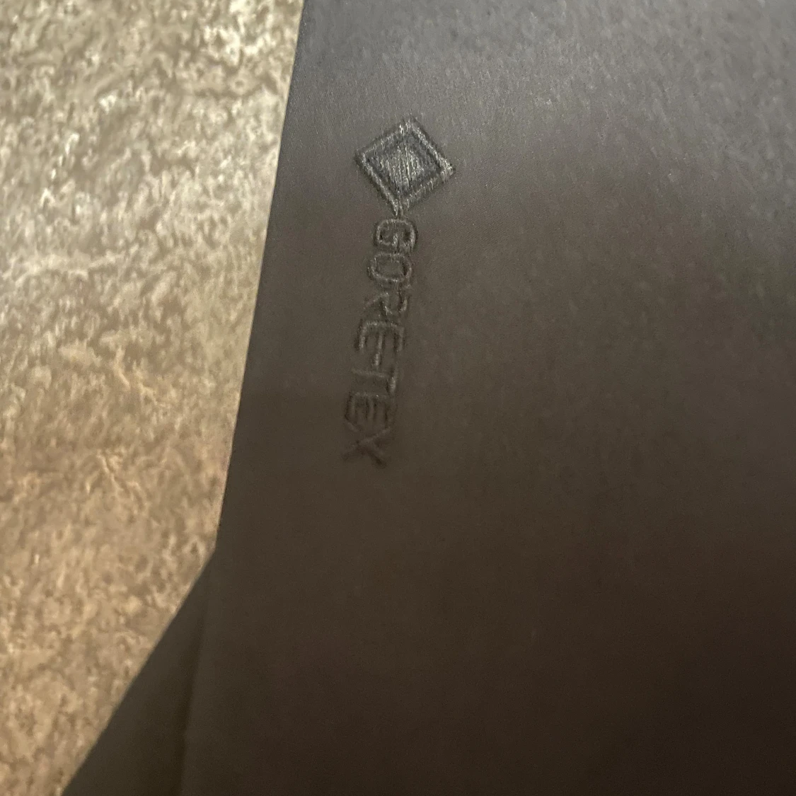 Arcteryx jacka i svart mössan medföljer! - 2