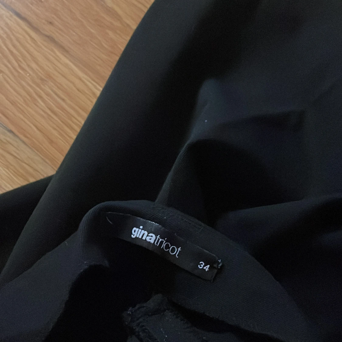 Svarta kostymbyxor Gina Tricot 34 - 3