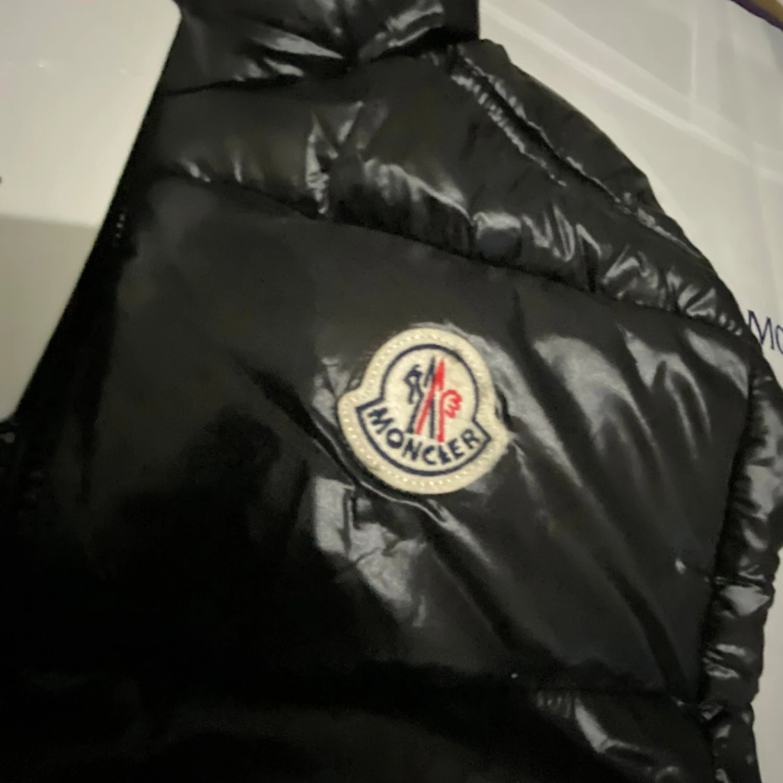 Svart dunväst från Moncler - 1