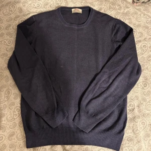 Gran Sasso tröja - En Gran Sasso tröja i storlek Xs. Skriv om du har några frågor! 🤝😉