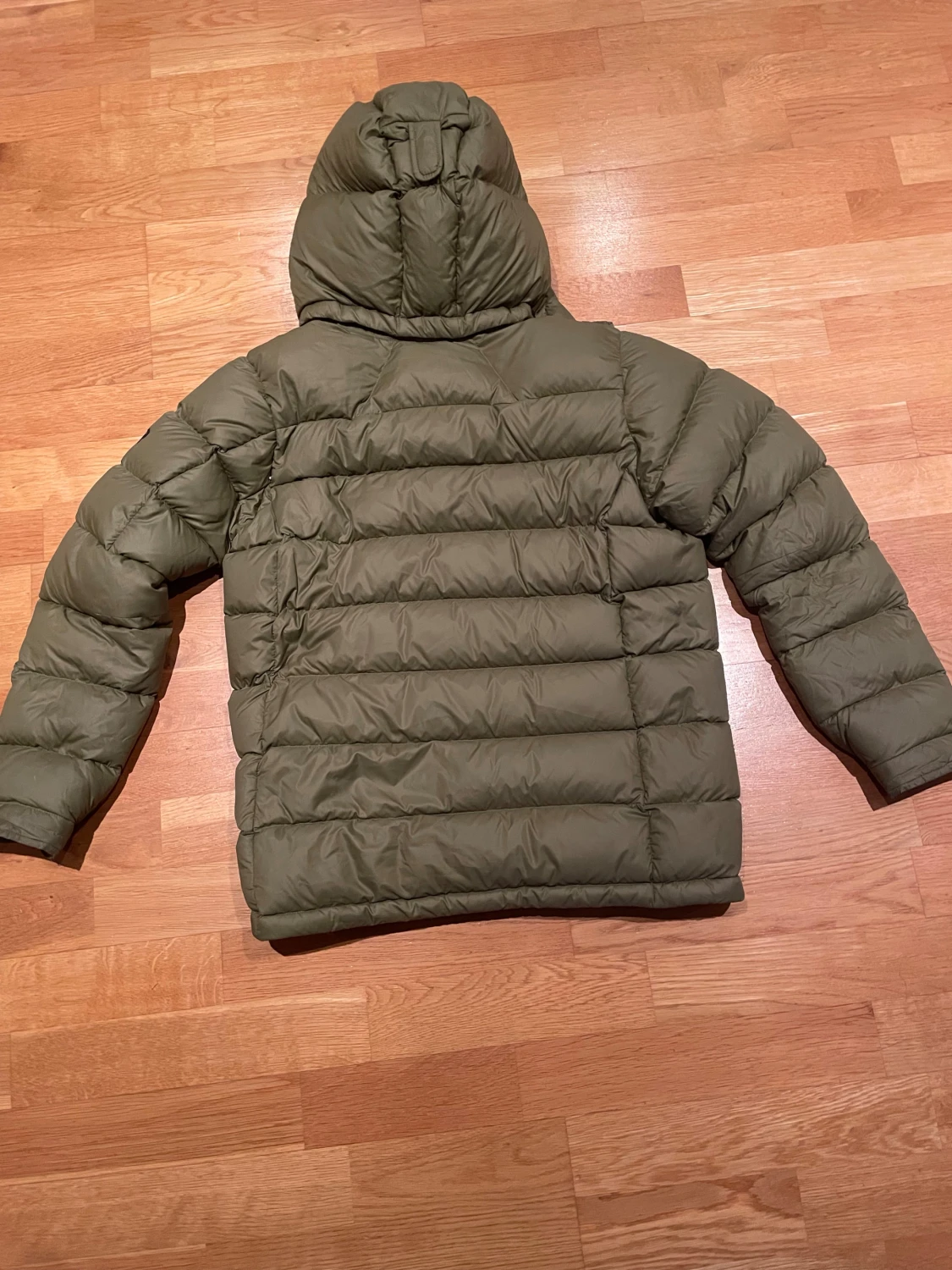 Olivgrön Peak Performance dunjacka - 3