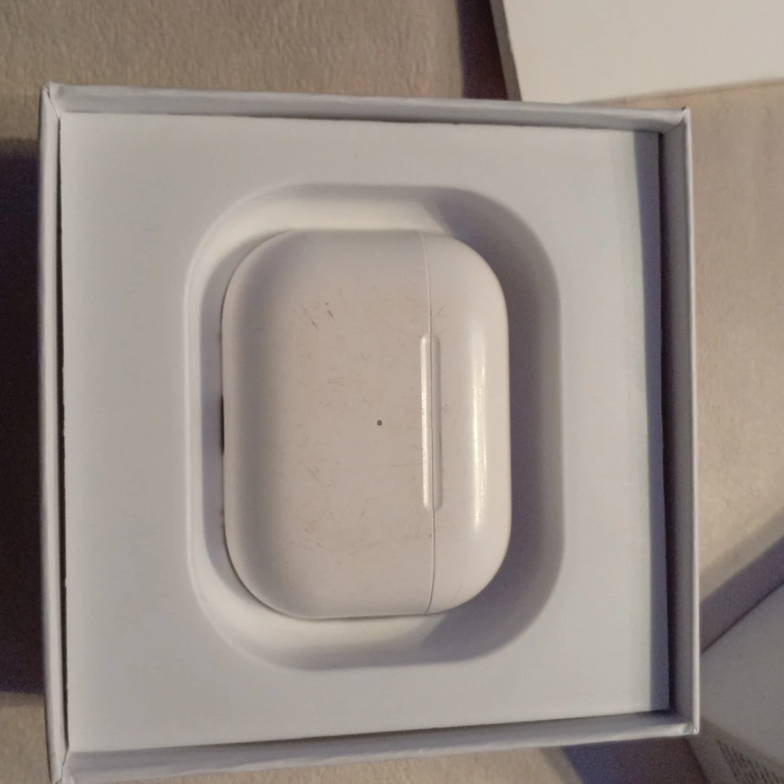 AirPods Pro (2nd generation) MagSafe USB-C - 5