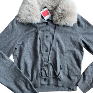 Söt tröja - Helt ny, jättegullig! Skriv om du har frågor🩶