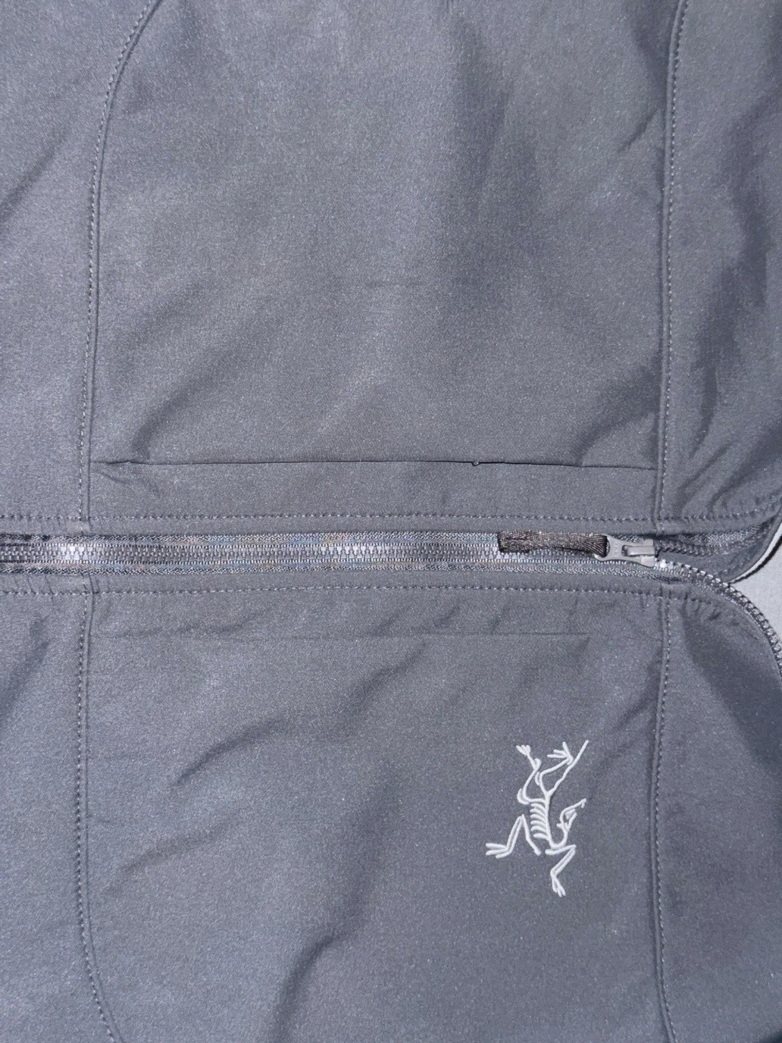 Svart vindjacka från Arc'teryx - 2