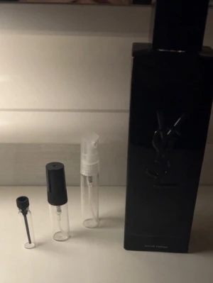 Ysl myslf EDP - Samples på Ysl myslf EDP 1ml 30kr 3ml 79kr 5ml 99kr