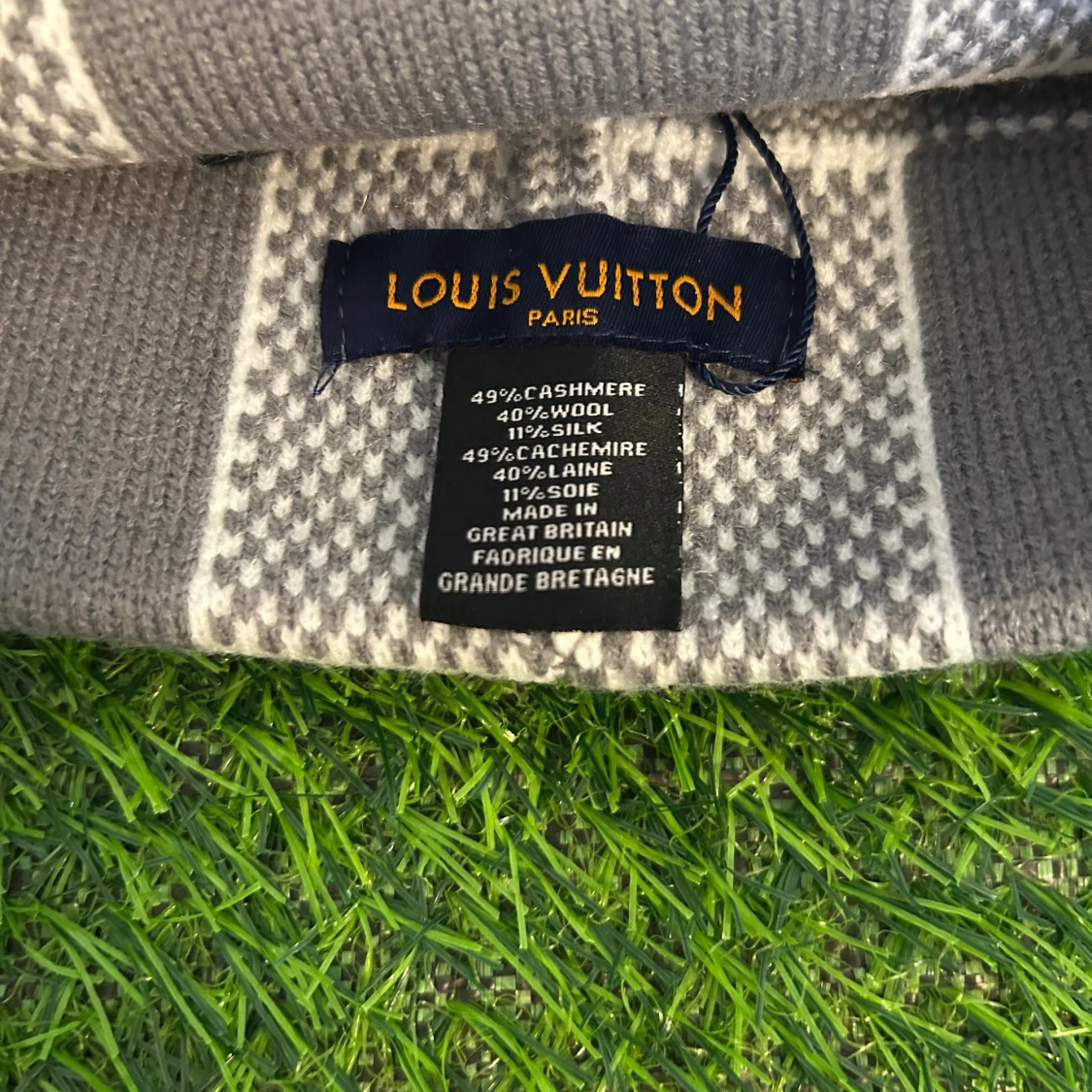 Grå rutig Łouis Vuiṯton mössa - 3