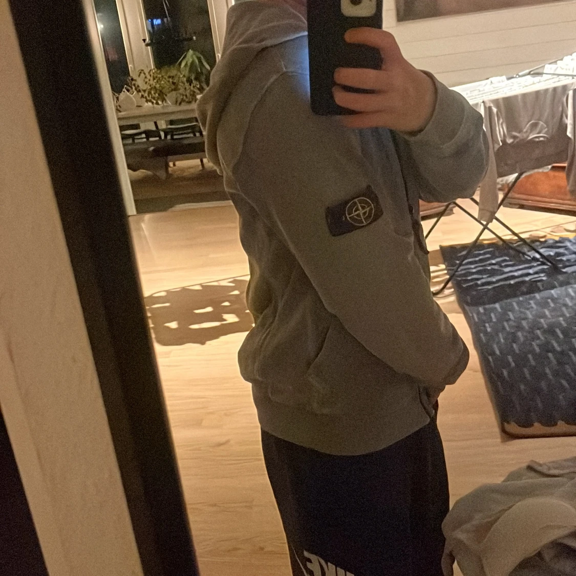 Grå hoodie från Stone Island Junior - 1