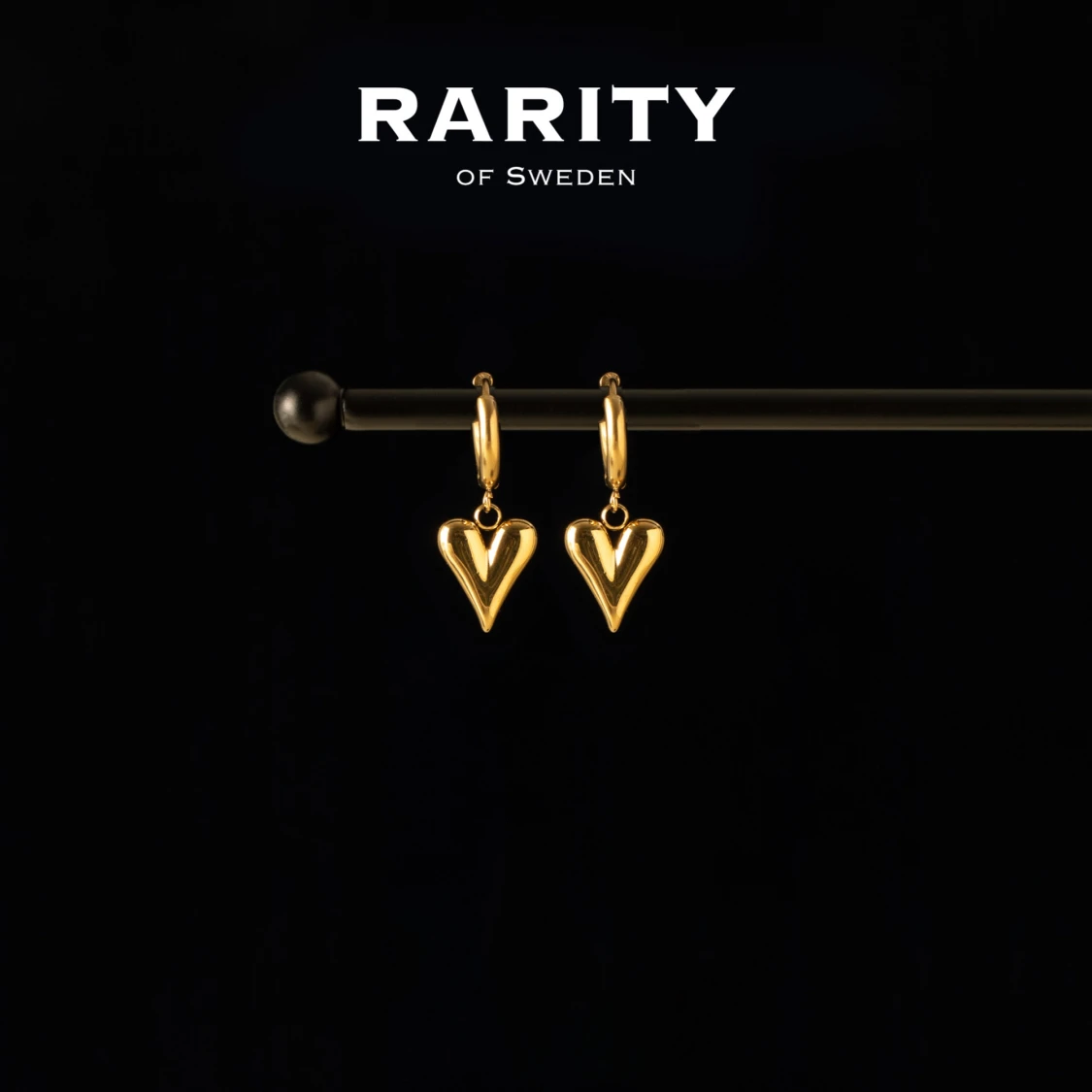 Heart Earring - Gold: Guldiga hjärtörhängen 