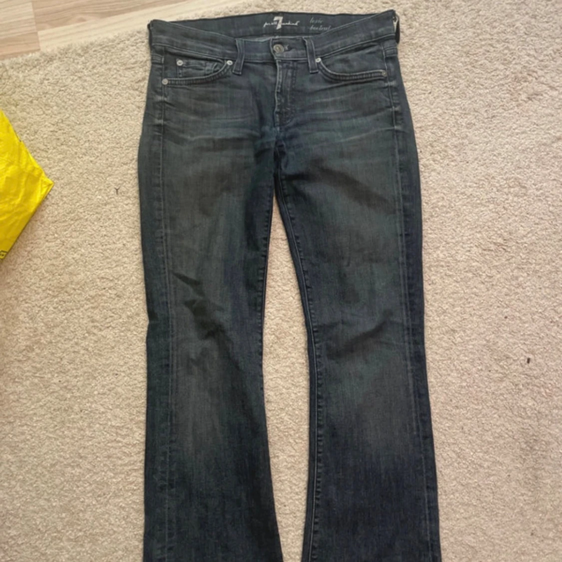 Bootcut jeans från 7 For All Mankind
