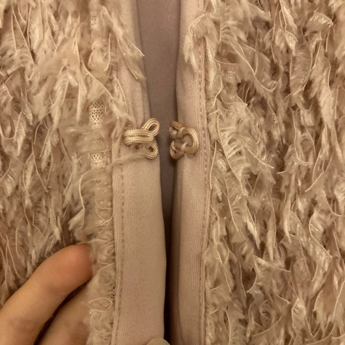 Rosa fluffig pälsjacka från Lindex - 4