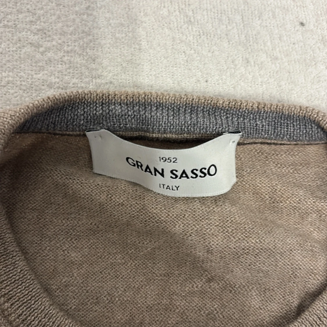 Beige stickad tröja från Gran Sasso - 2