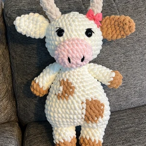 Virkad kossa  - Handgjord virkad söt kossa 