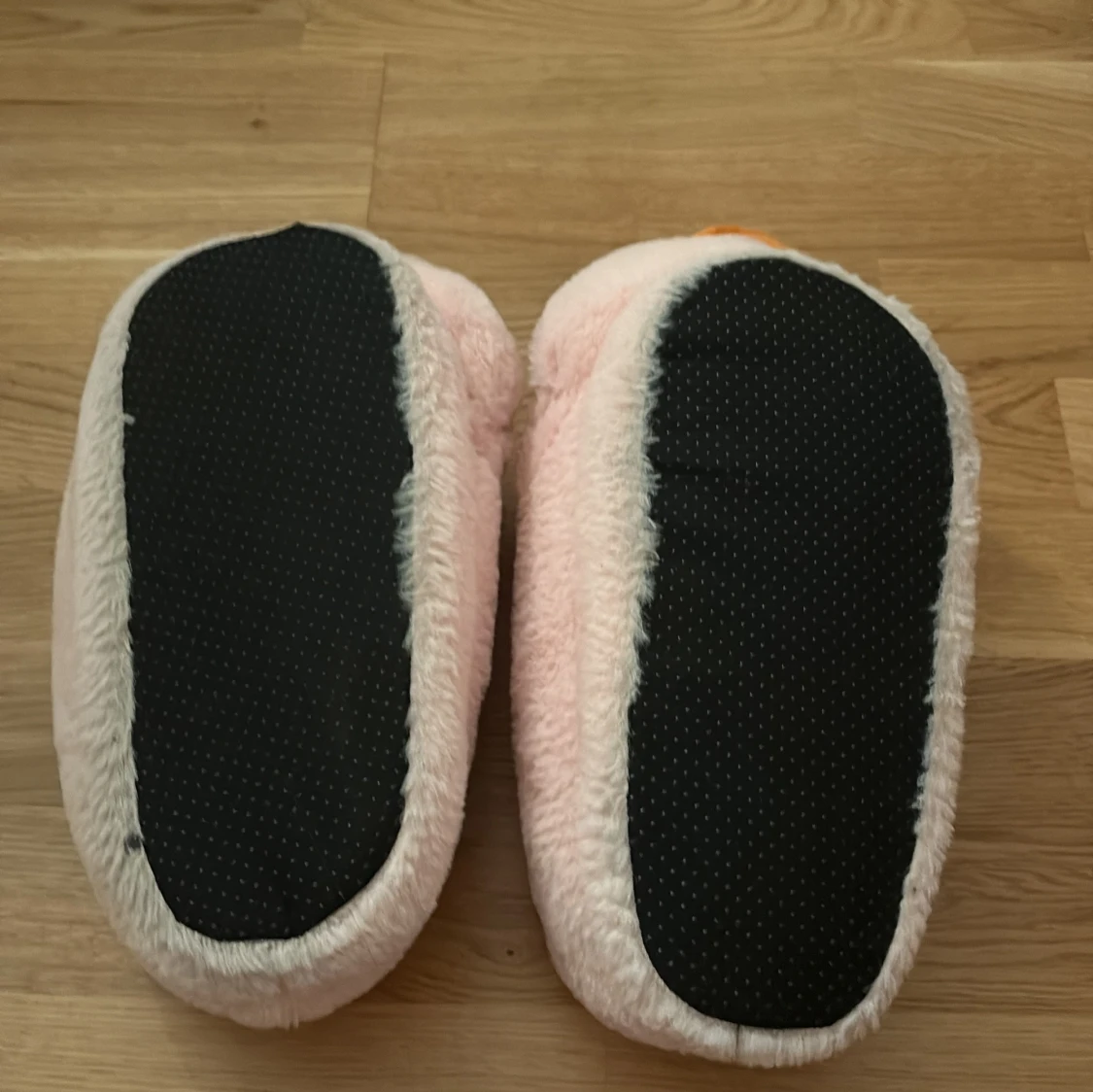 Rosa fluffiga anktofflor (pris kan diskuteras) - 3