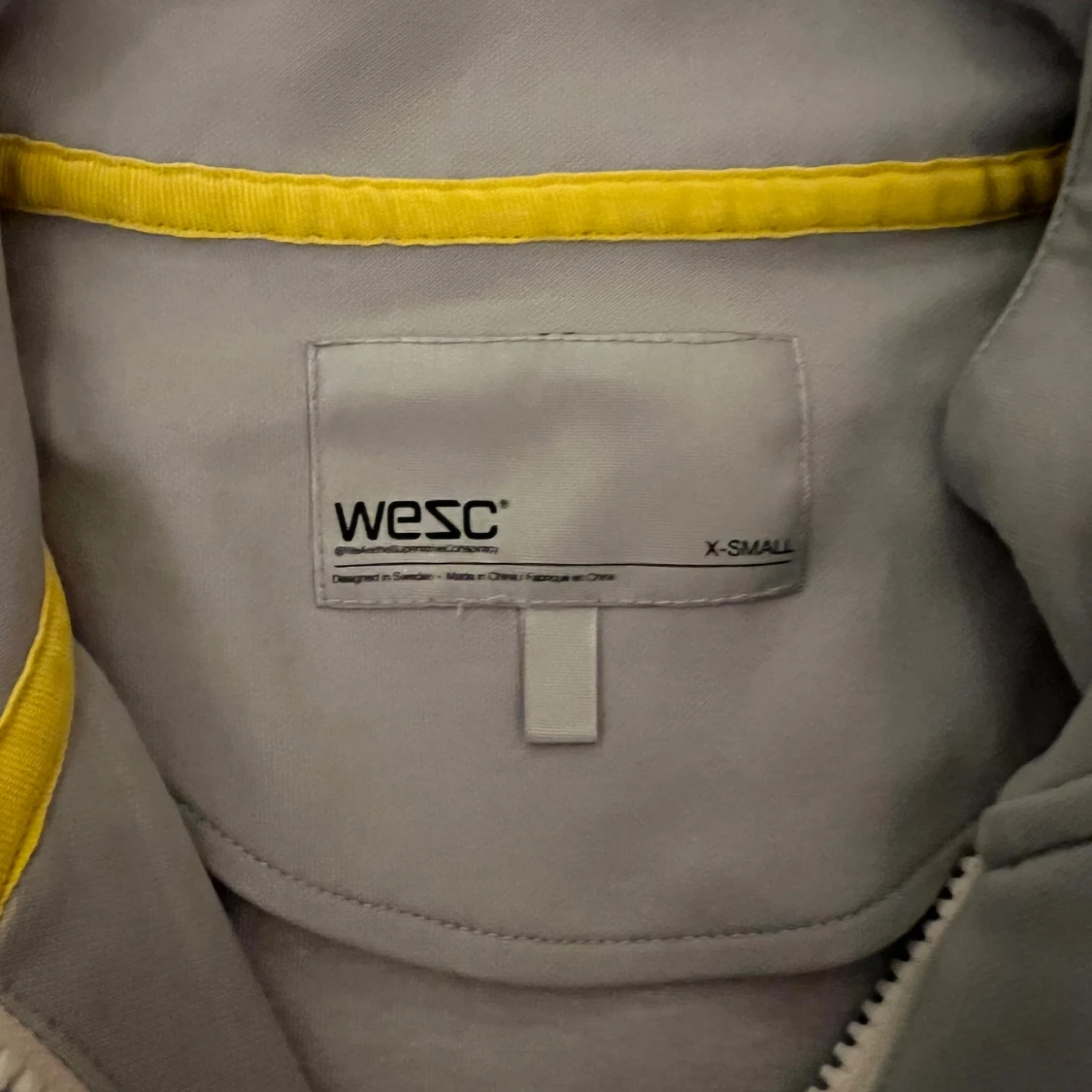 Grå tröja från WESC med zip strl.xs - 2