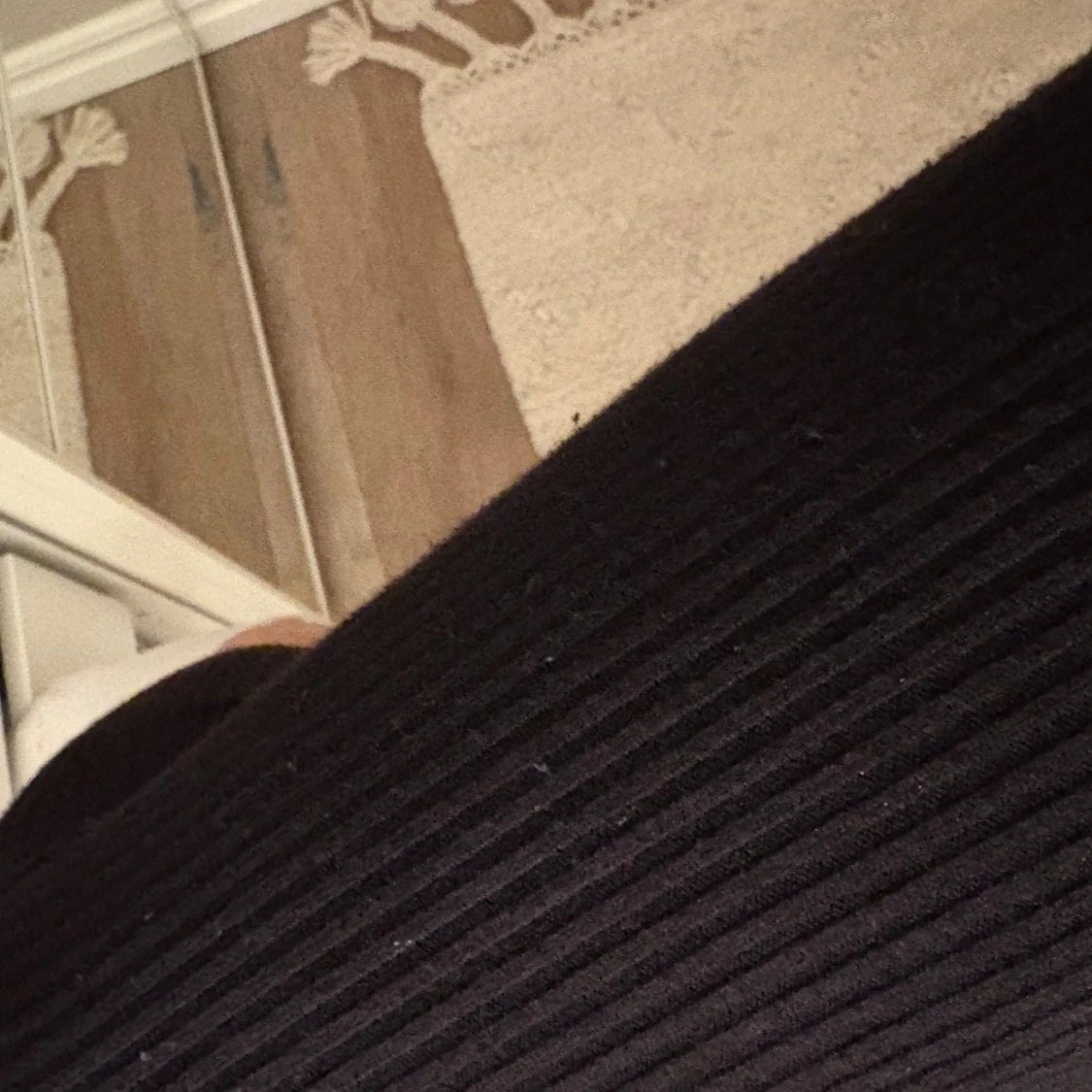 Svart ribbad långkjol - 1