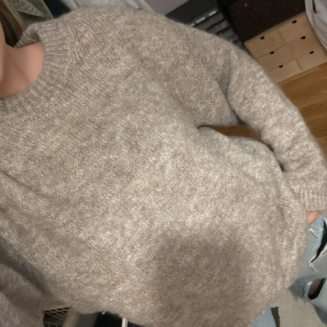 Beige stickad tröja från Gina tricot  - 1