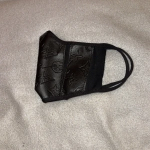 Mask lv - Bara provad