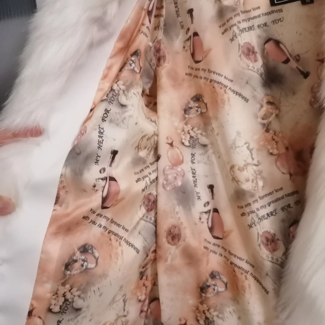 The beauty optimal product - vit fluffig pälsjacka  - 2